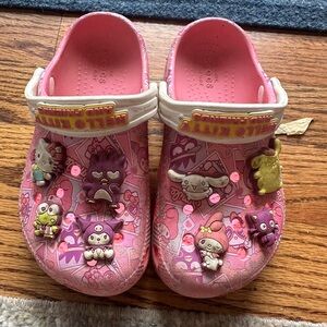 Hello kitty and friends pink crocs